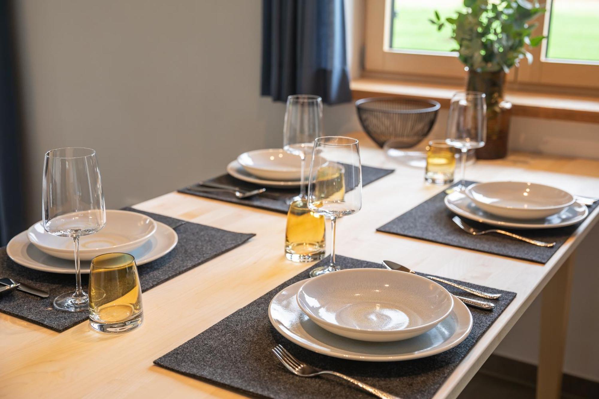 Graf Chiemo Suites - Direkt Am Chiemsee Mit Separatem Seezugang 切明 外观 照片