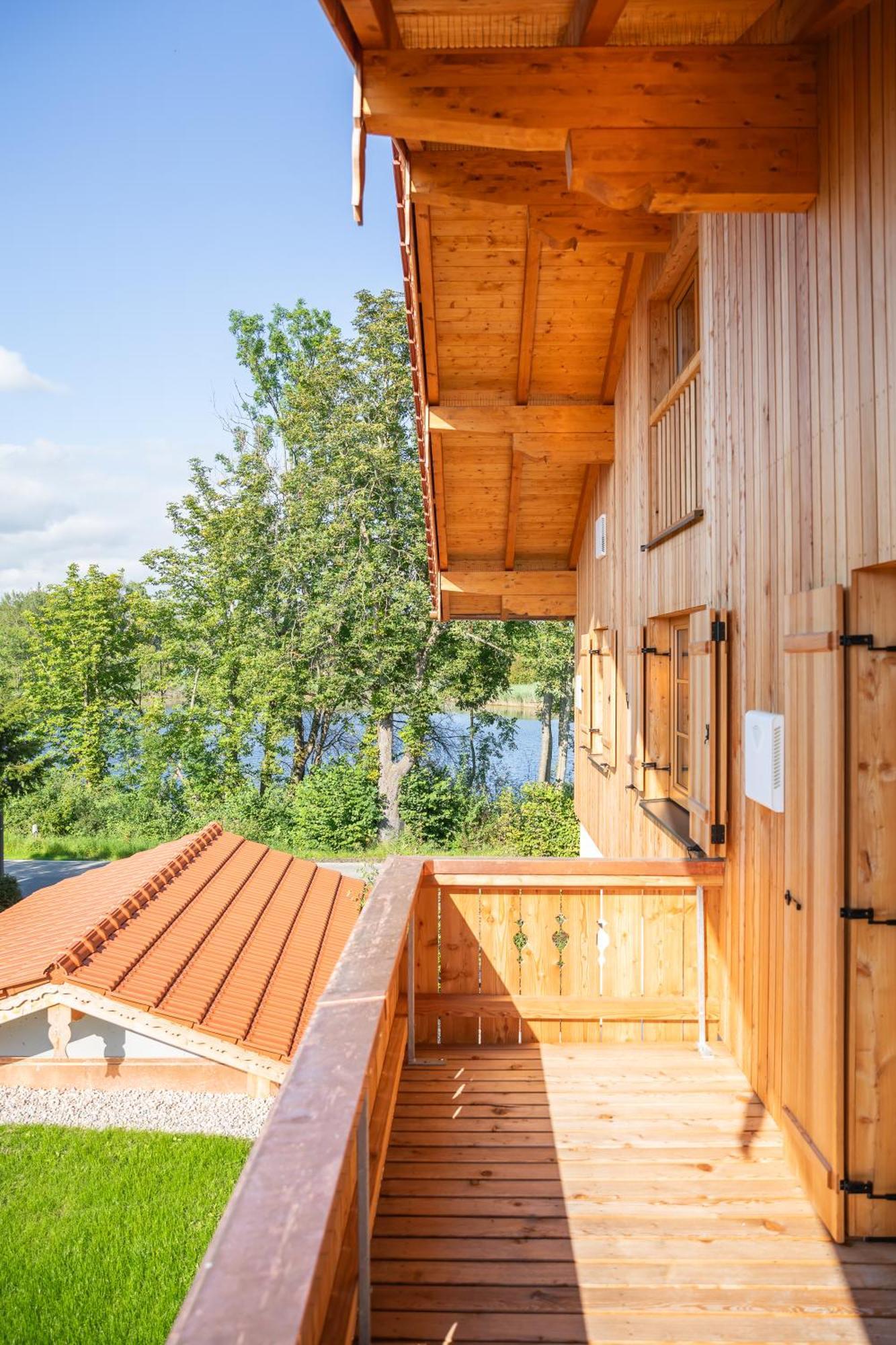 Graf Chiemo Suites - Direkt Am Chiemsee Mit Separatem Seezugang 切明 外观 照片