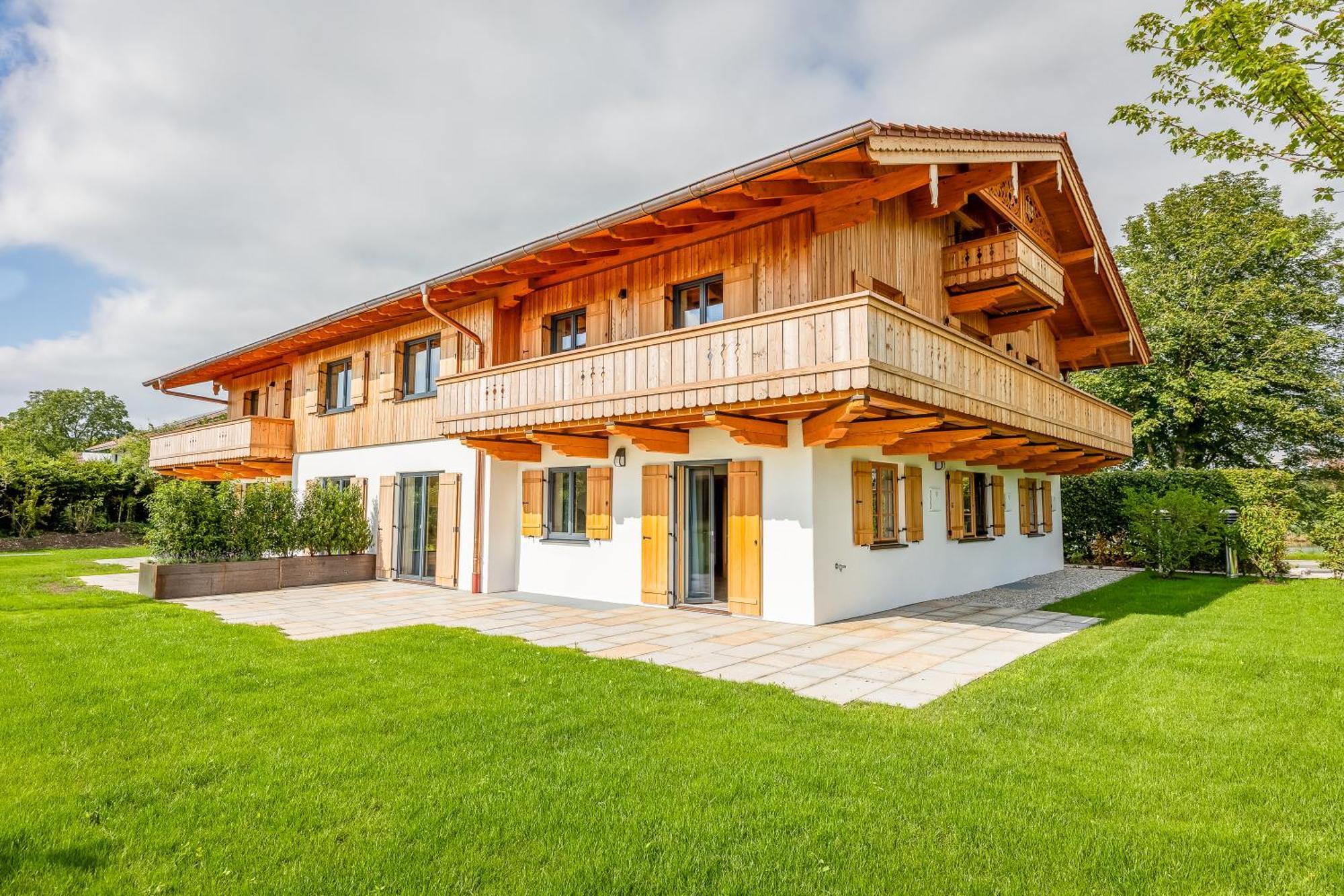 Graf Chiemo Suites - Direkt Am Chiemsee Mit Separatem Seezugang 切明 外观 照片