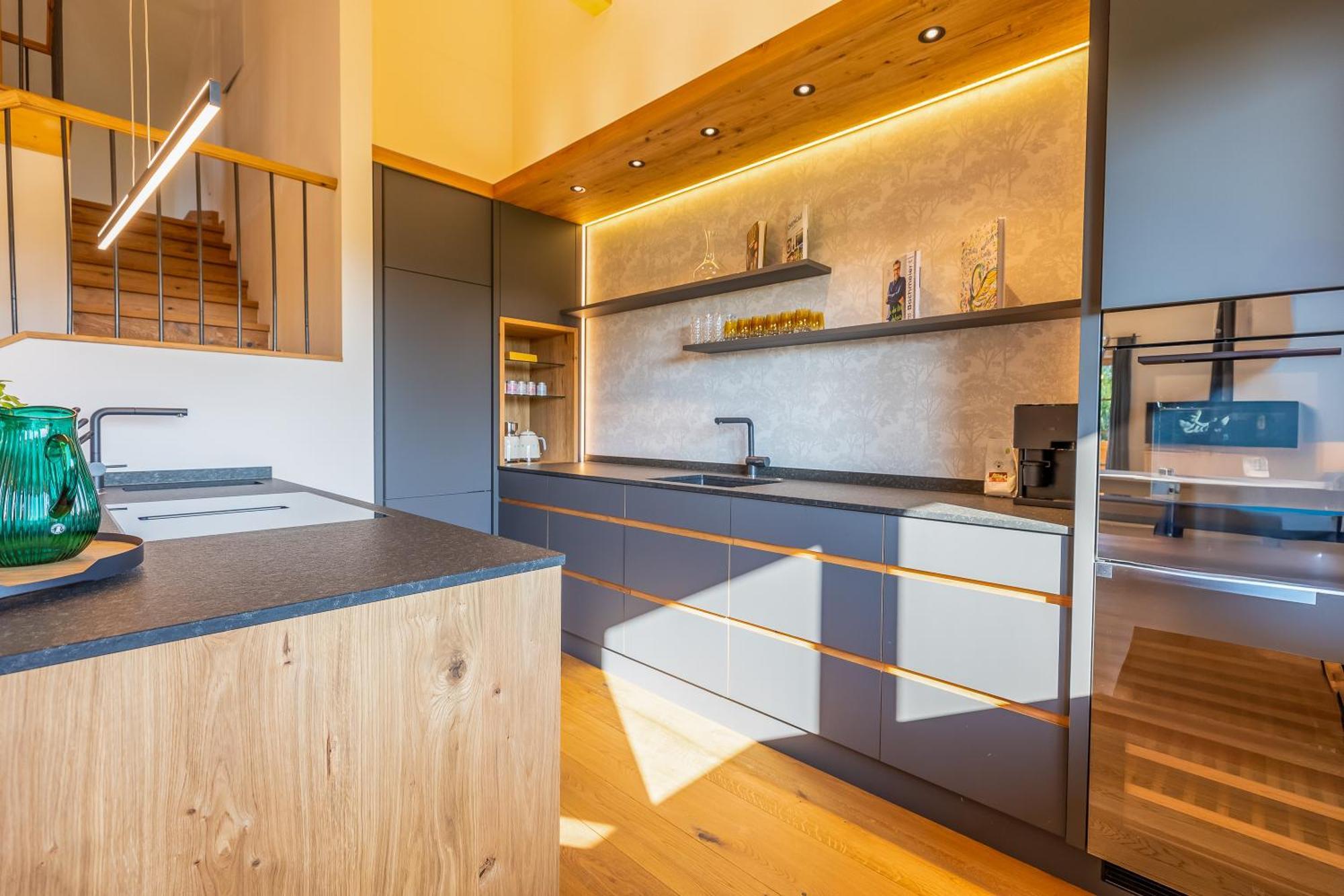 Graf Chiemo Suites - Direkt Am Chiemsee Mit Separatem Seezugang 切明 外观 照片
