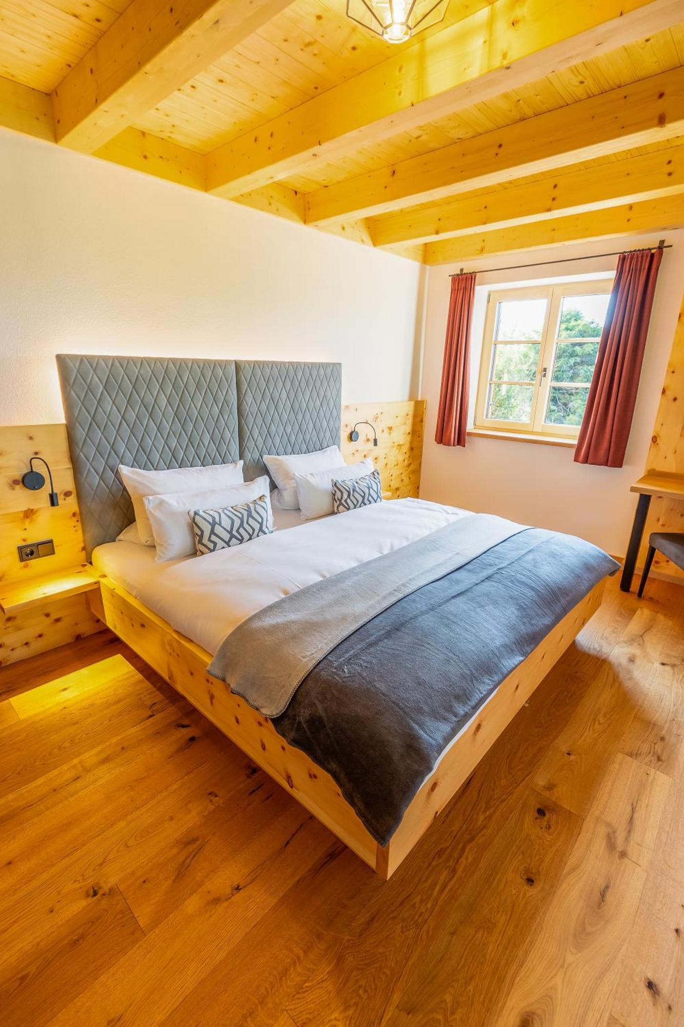 Graf Chiemo Suites - Direkt Am Chiemsee Mit Separatem Seezugang 切明 外观 照片