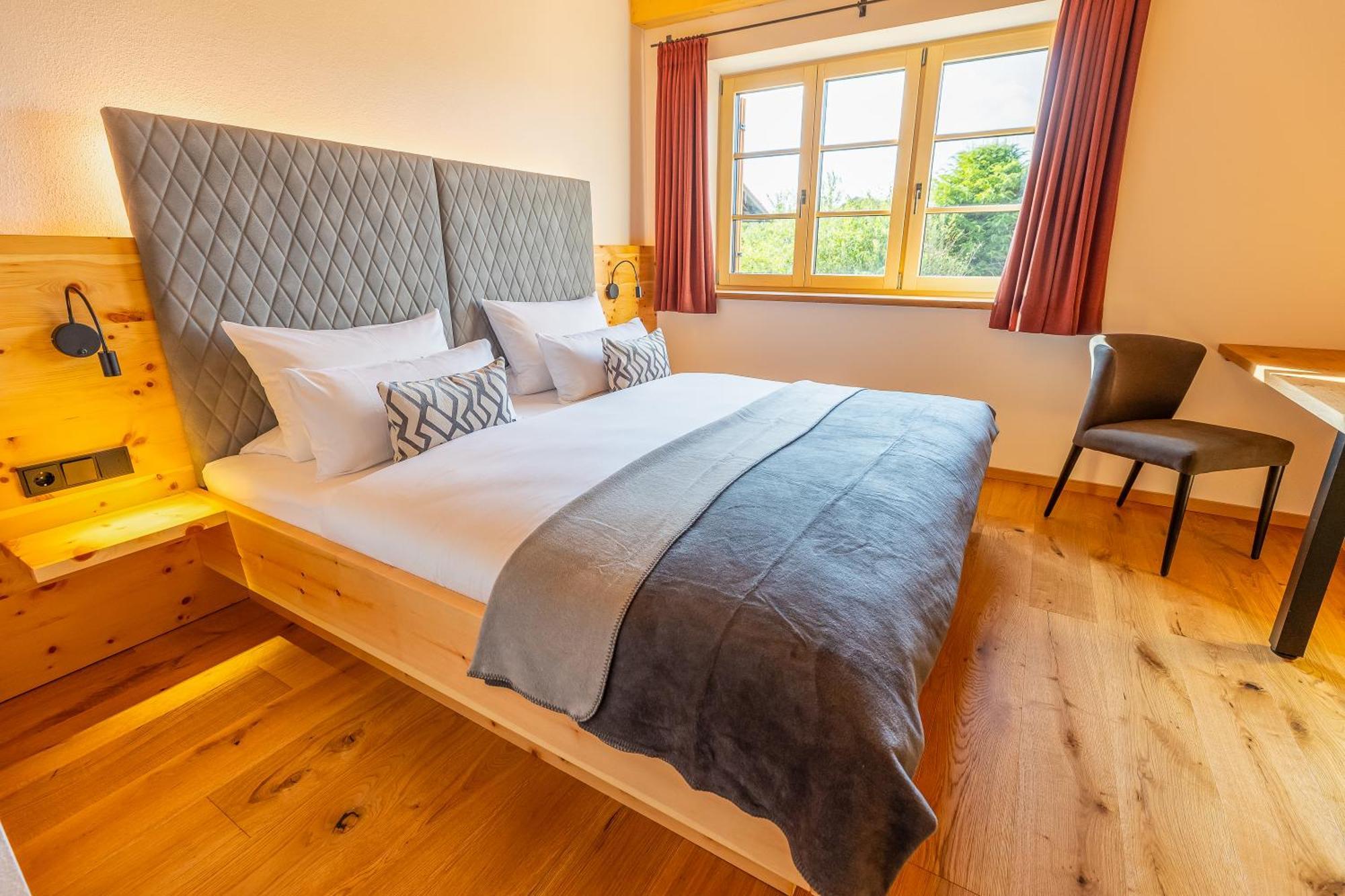 Graf Chiemo Suites - Direkt Am Chiemsee Mit Separatem Seezugang 切明 外观 照片