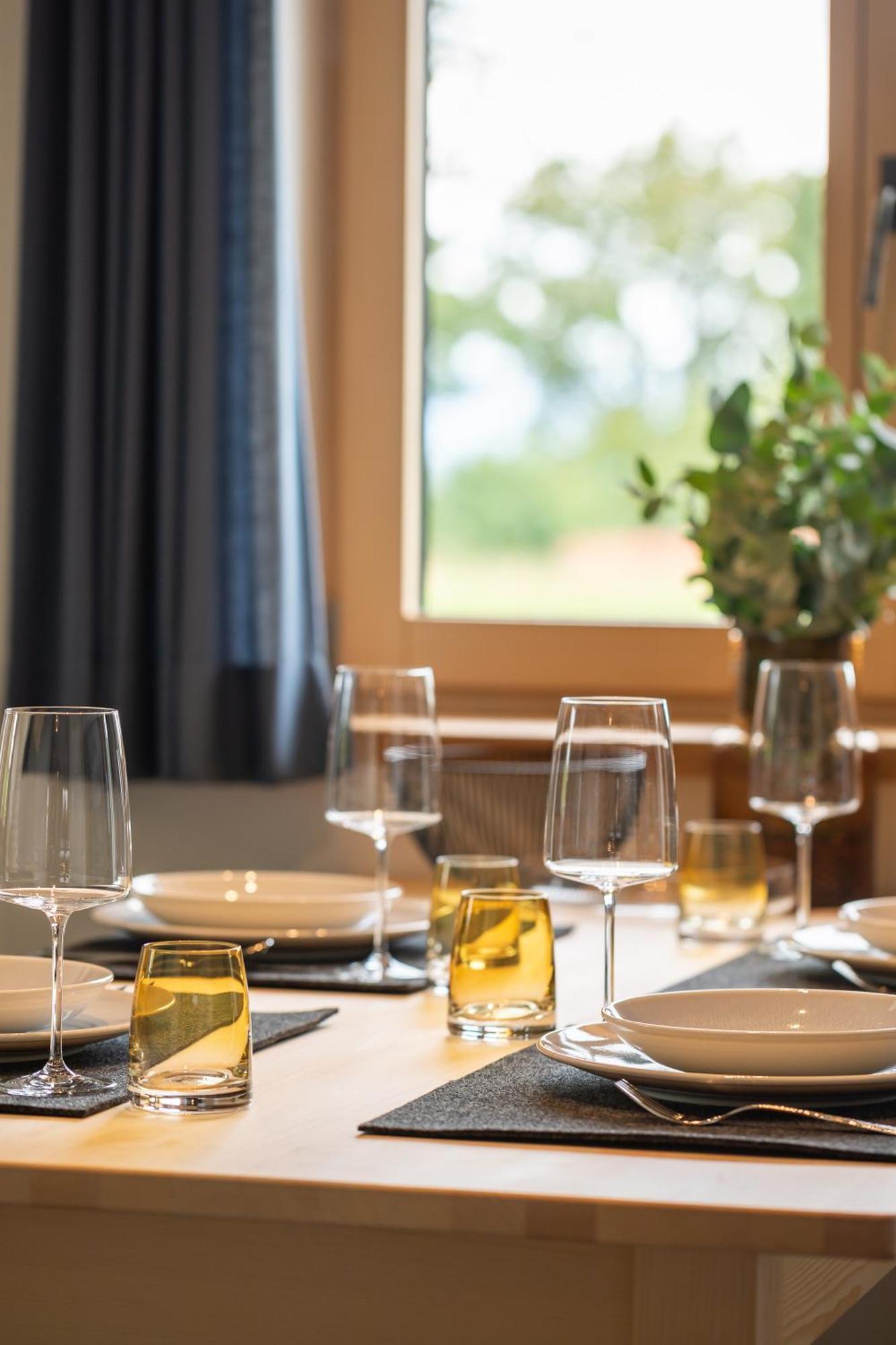 Graf Chiemo Suites - Direkt Am Chiemsee Mit Separatem Seezugang 切明 外观 照片