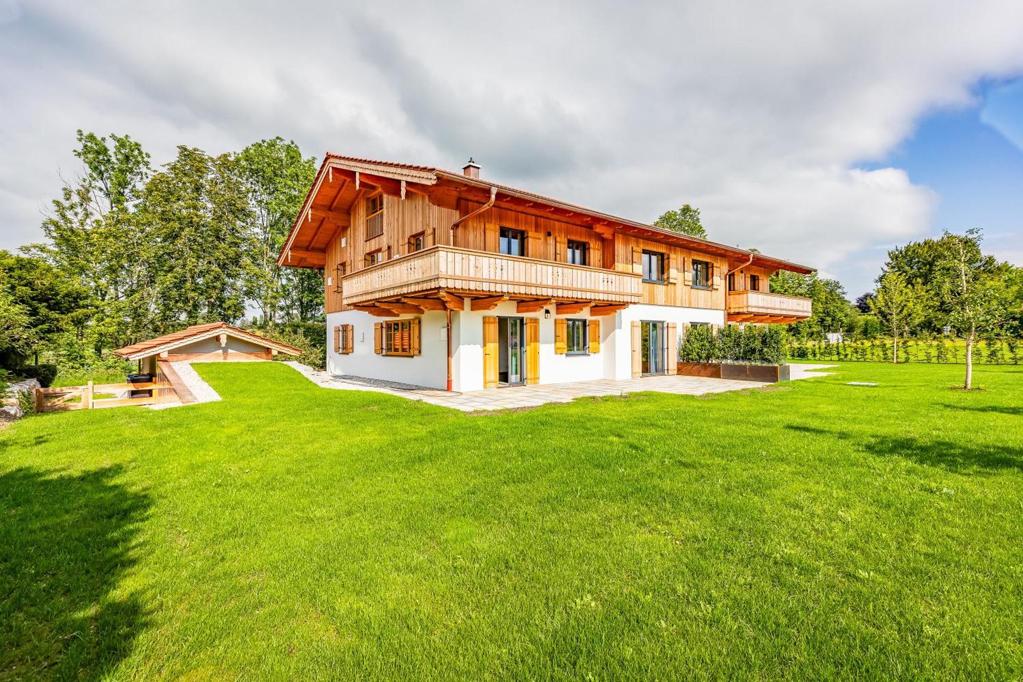 Graf Chiemo Suites - Direkt Am Chiemsee Mit Separatem Seezugang 切明 外观 照片