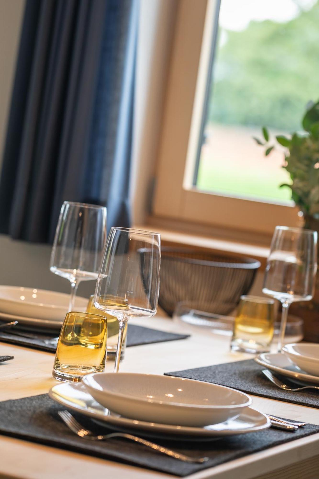 Graf Chiemo Suites - Direkt Am Chiemsee Mit Separatem Seezugang 切明 外观 照片