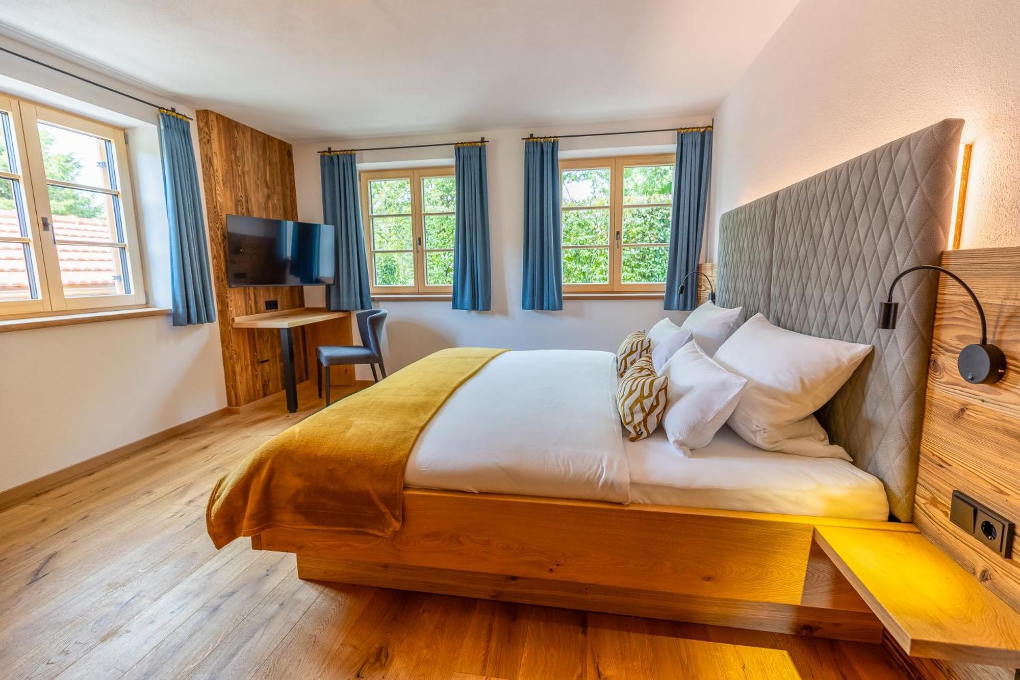 Graf Chiemo Suites - Direkt Am Chiemsee Mit Separatem Seezugang 切明 外观 照片