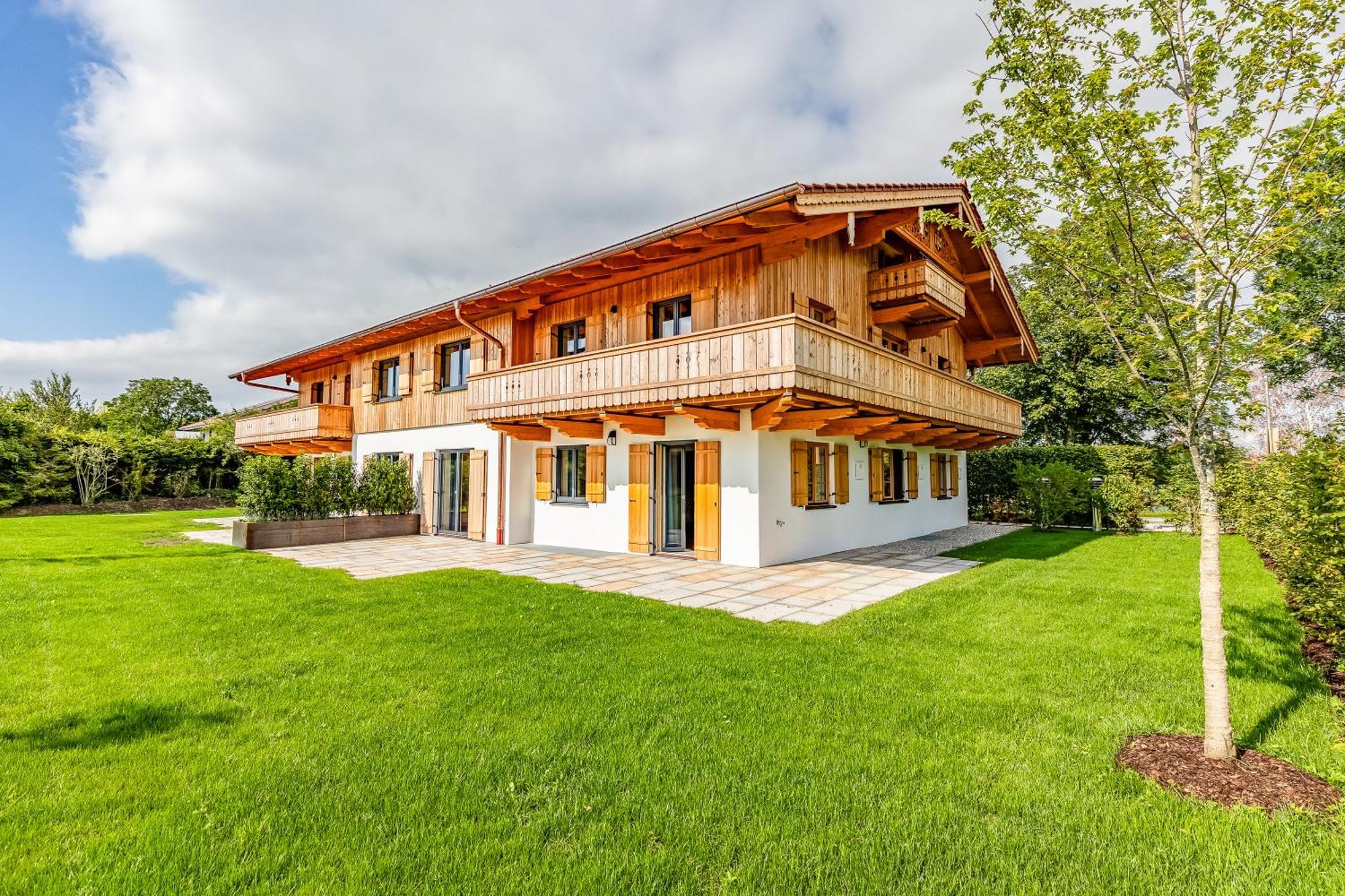 Graf Chiemo Suites - Direkt Am Chiemsee Mit Separatem Seezugang 切明 外观 照片