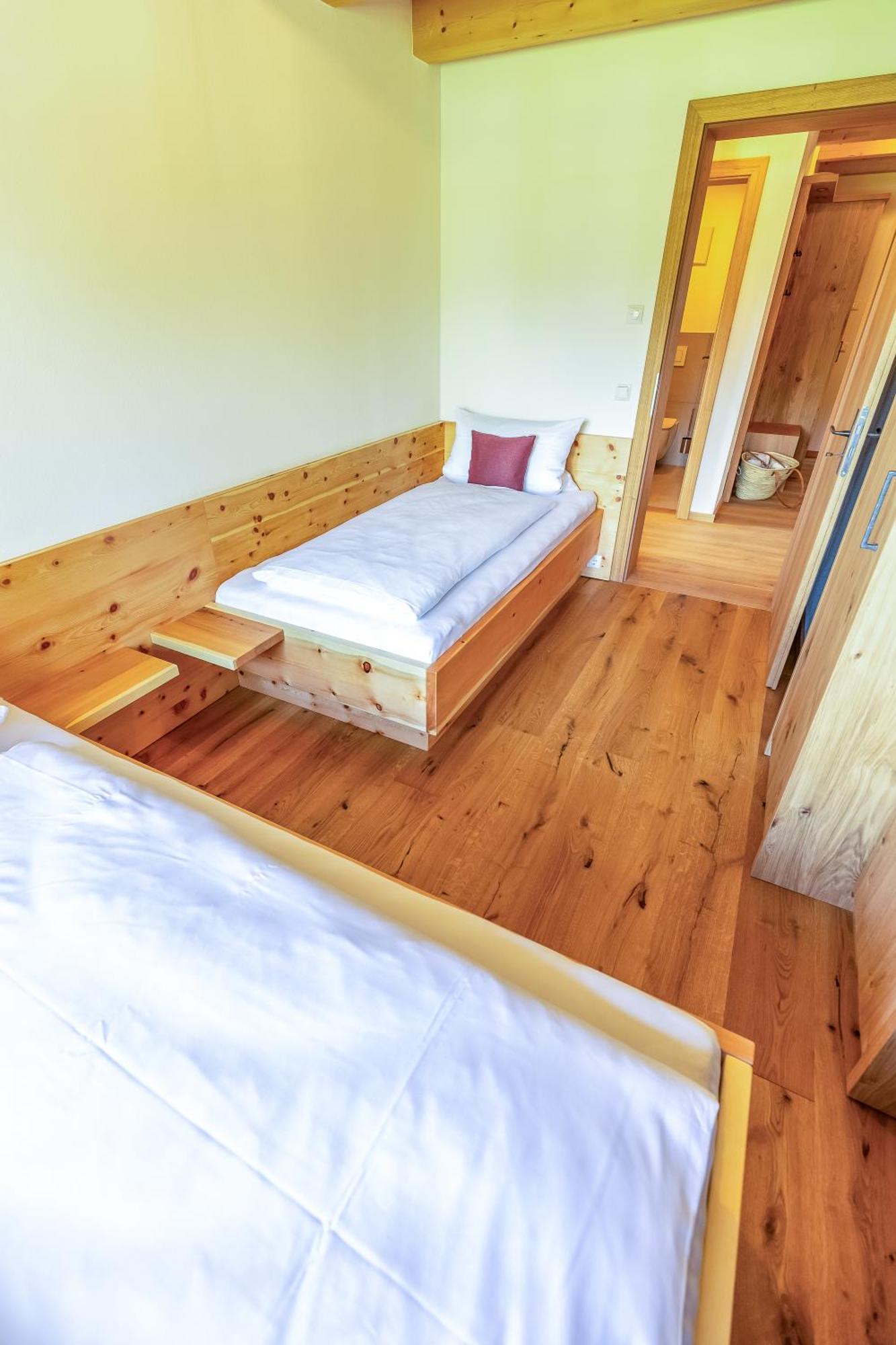Graf Chiemo Suites - Direkt Am Chiemsee Mit Separatem Seezugang 切明 外观 照片