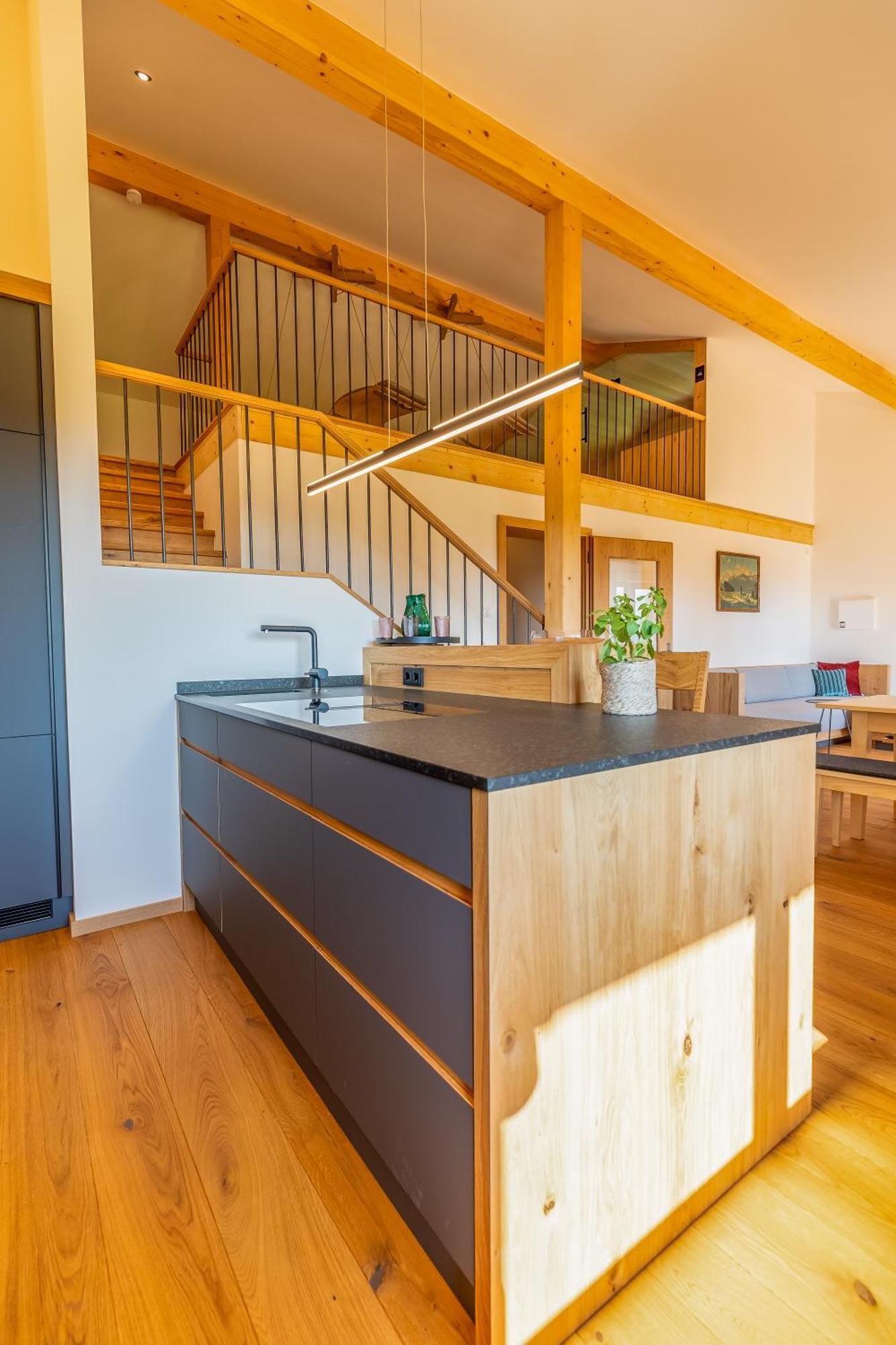 Graf Chiemo Suites - Direkt Am Chiemsee Mit Separatem Seezugang 切明 外观 照片