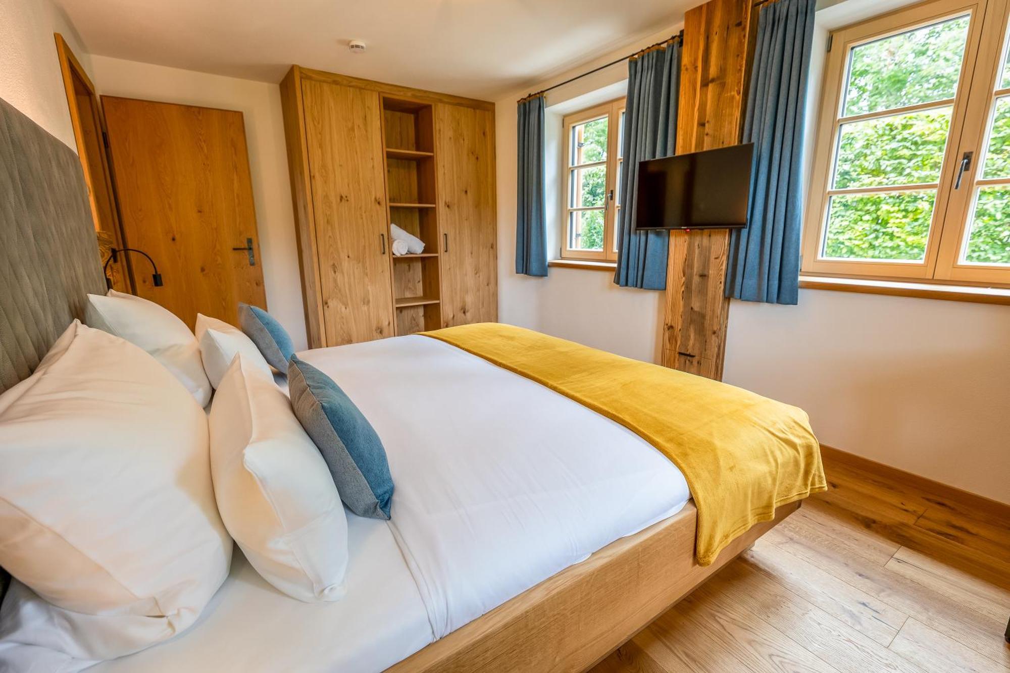 Graf Chiemo Suites - Direkt Am Chiemsee Mit Separatem Seezugang 切明 外观 照片