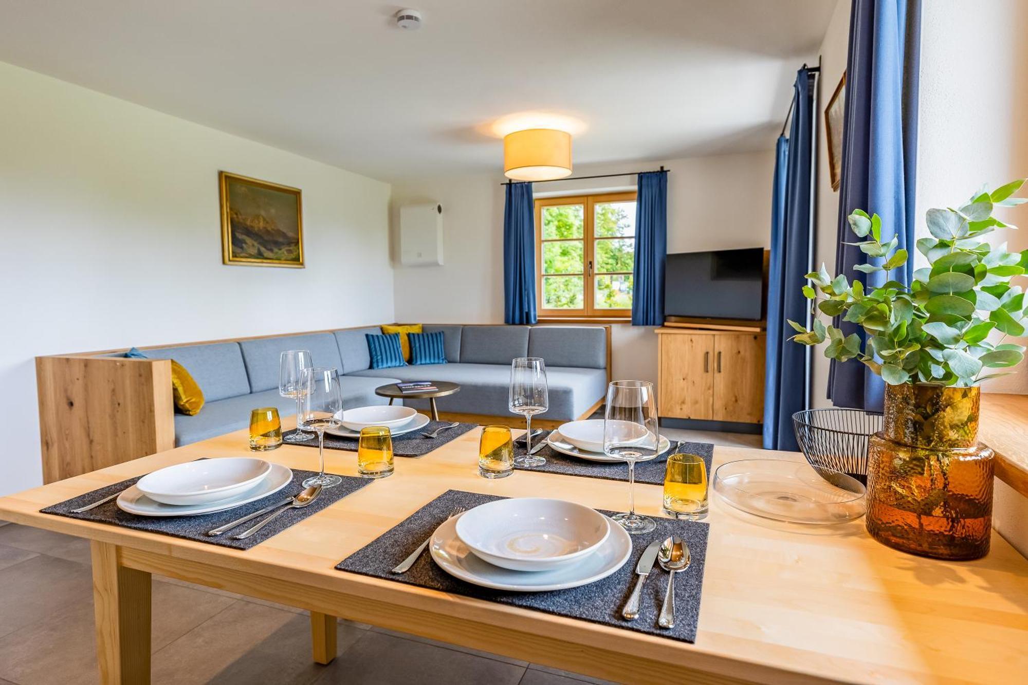 Graf Chiemo Suites - Direkt Am Chiemsee Mit Separatem Seezugang 切明 外观 照片